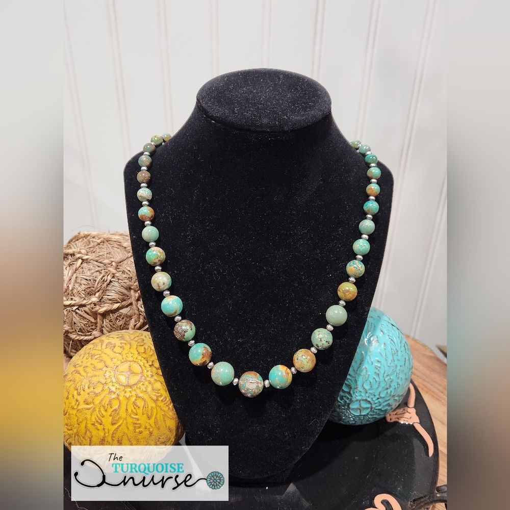 🚨 Reduced Price 🚨 Turquoise graduated round stone and sterling pearl